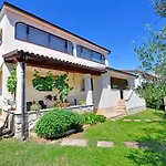 Apartmani Irena Arvaj