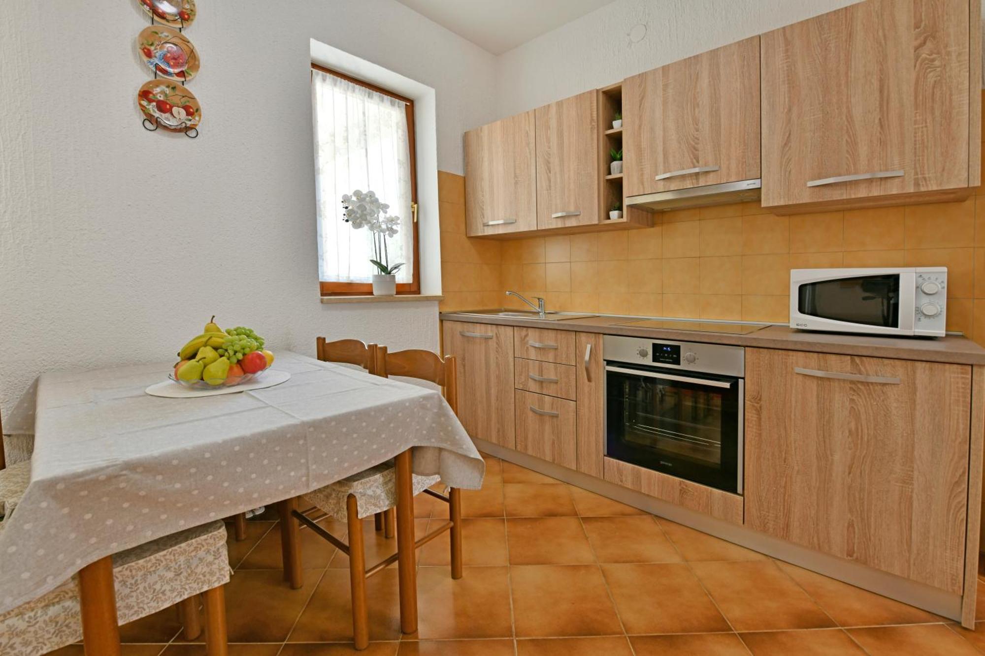 Apartment Irena Arvaj