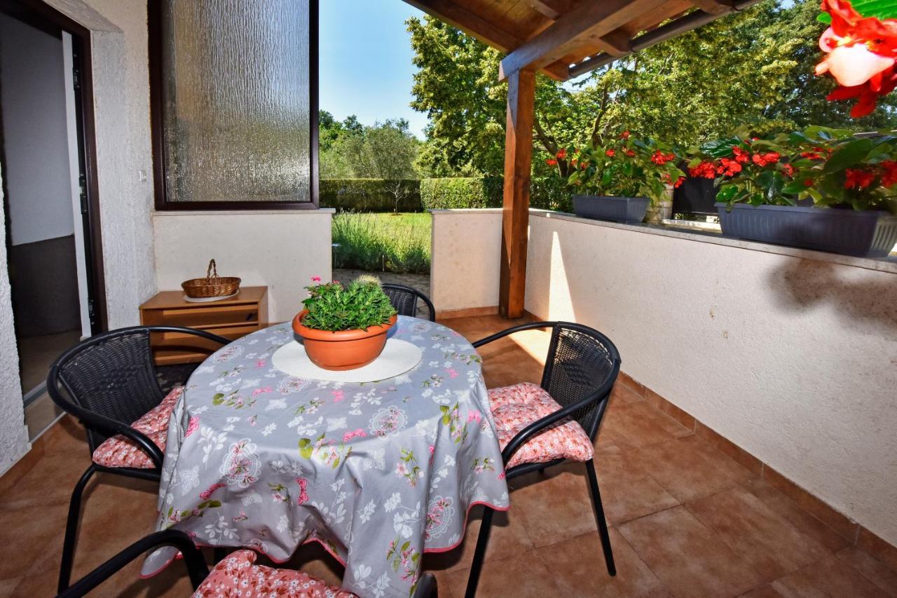 Appartement Irena Arvaj *